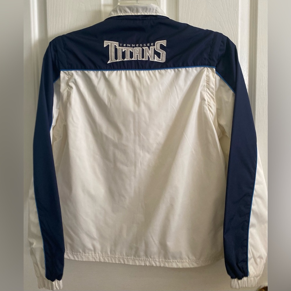 NFL.. WOMENS TENNESSEE TITANS WINDBREAKER - Picture 2 of 16